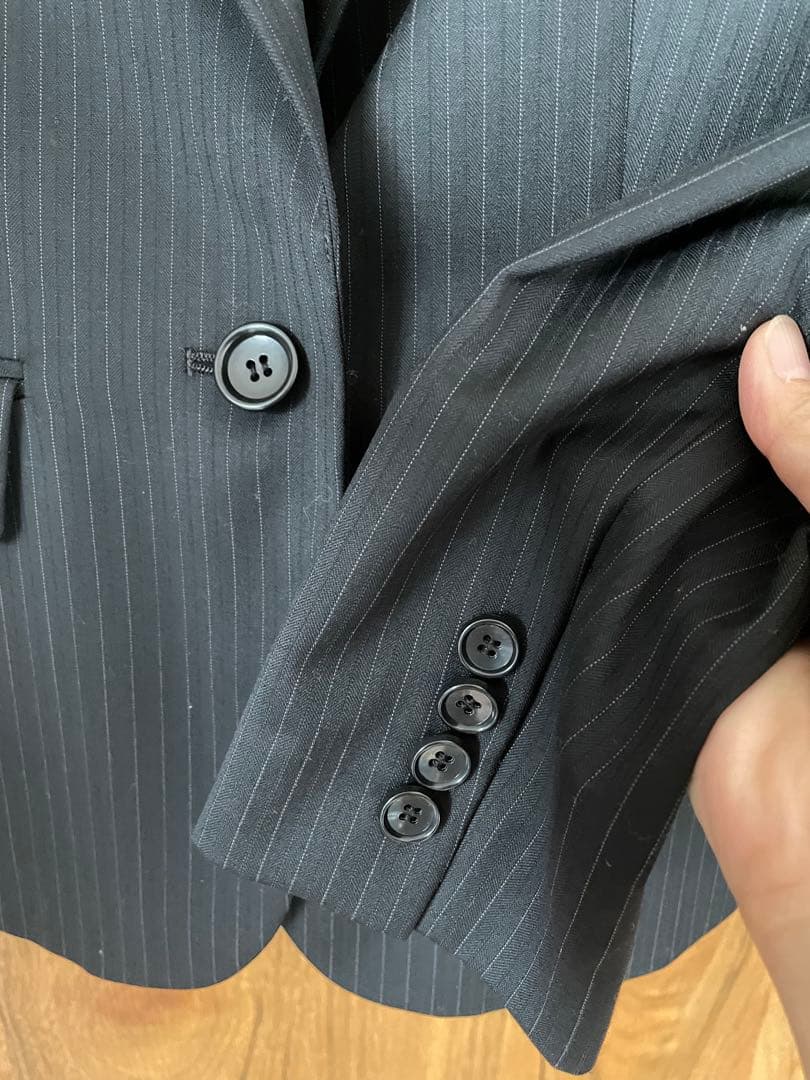 美品 クリアインプレッション ブラック ストライプ ビジネススーツ 美品 クリアインプレッション ブラック ストライプ ビジネススーツ