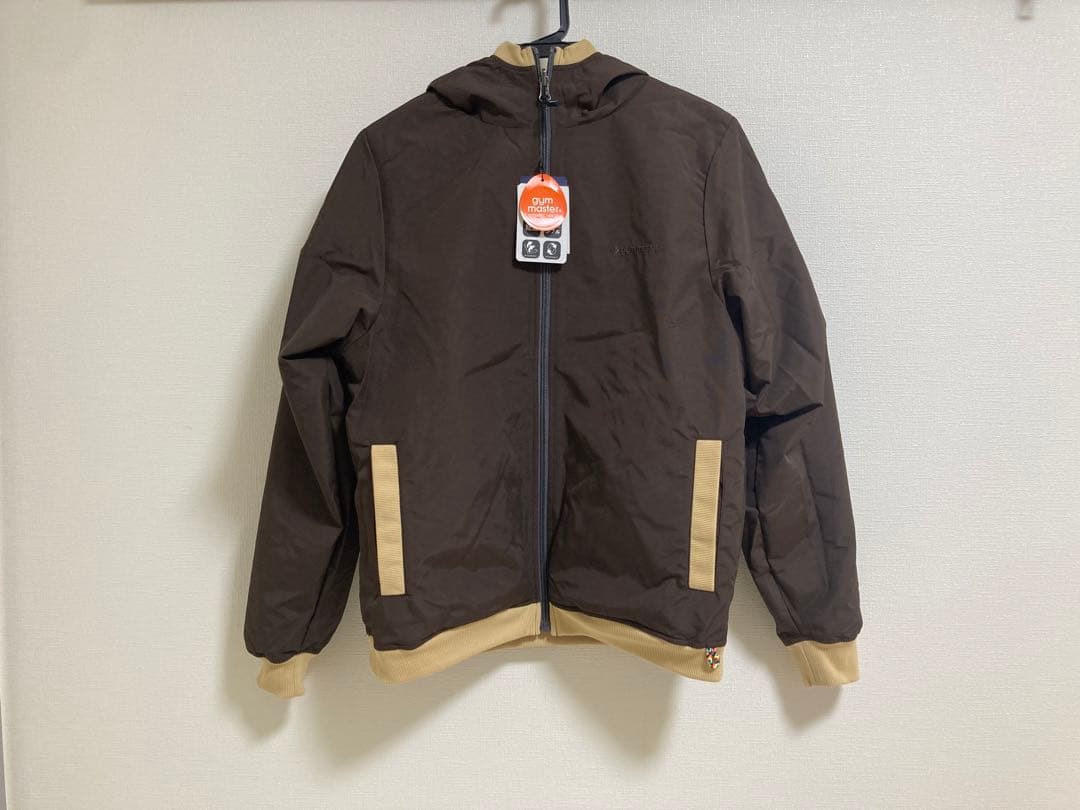 gymmaster リバーシブルフードパーカー