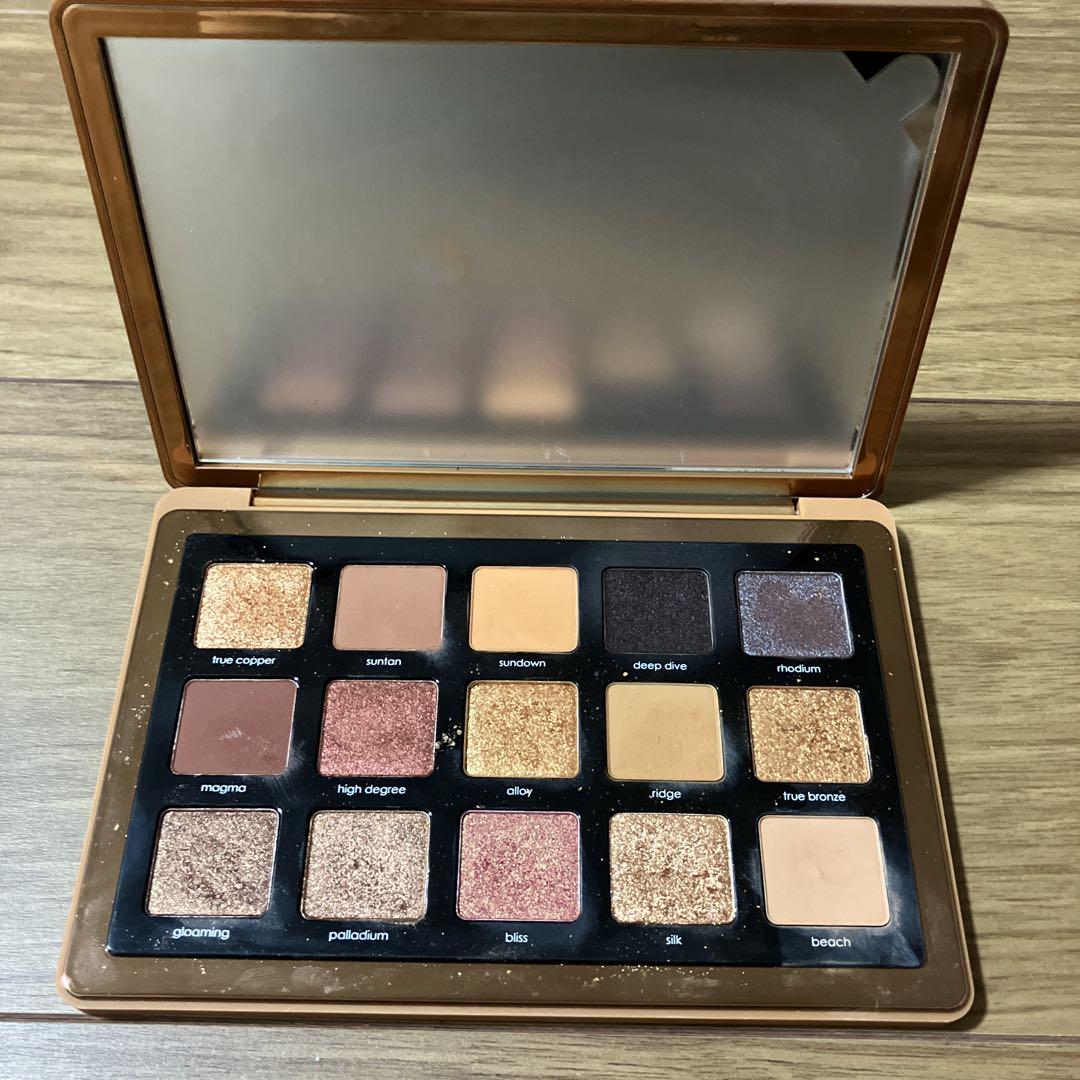 美品NATASHA DENONA BRONZE PALETTE 15色 - アイシャドウ価格