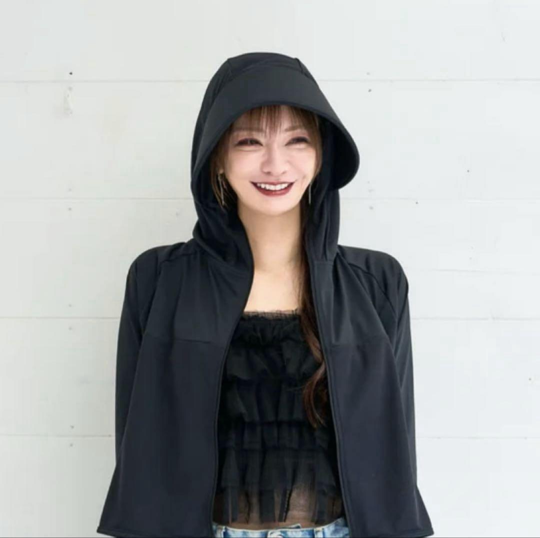 成瀬愛里さん 遮光パーカー ブラック 新品未使用