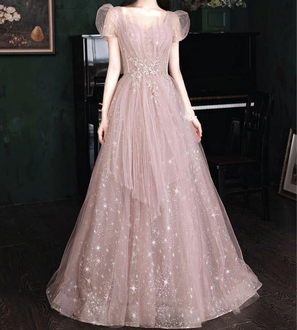 オシャレで女性らしいデザイン パフスリーブイブニングドレス