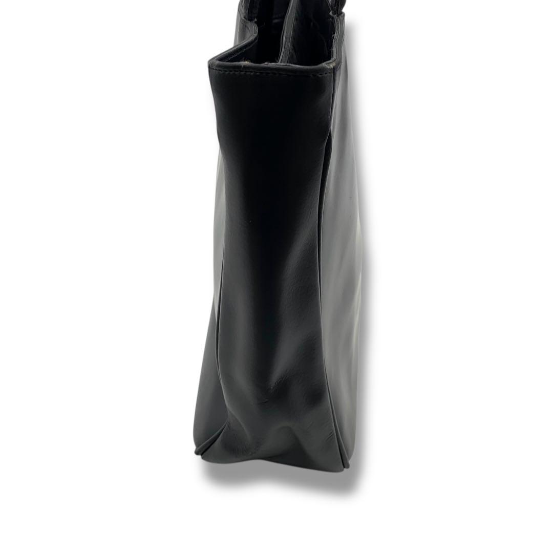 フルラ　レザー　トートバッグ　肩掛け　黒　ブラック