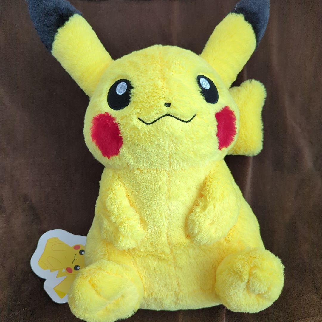 ポケモンセンター ピカチュウ おっきいふわふわぬいぐるみ