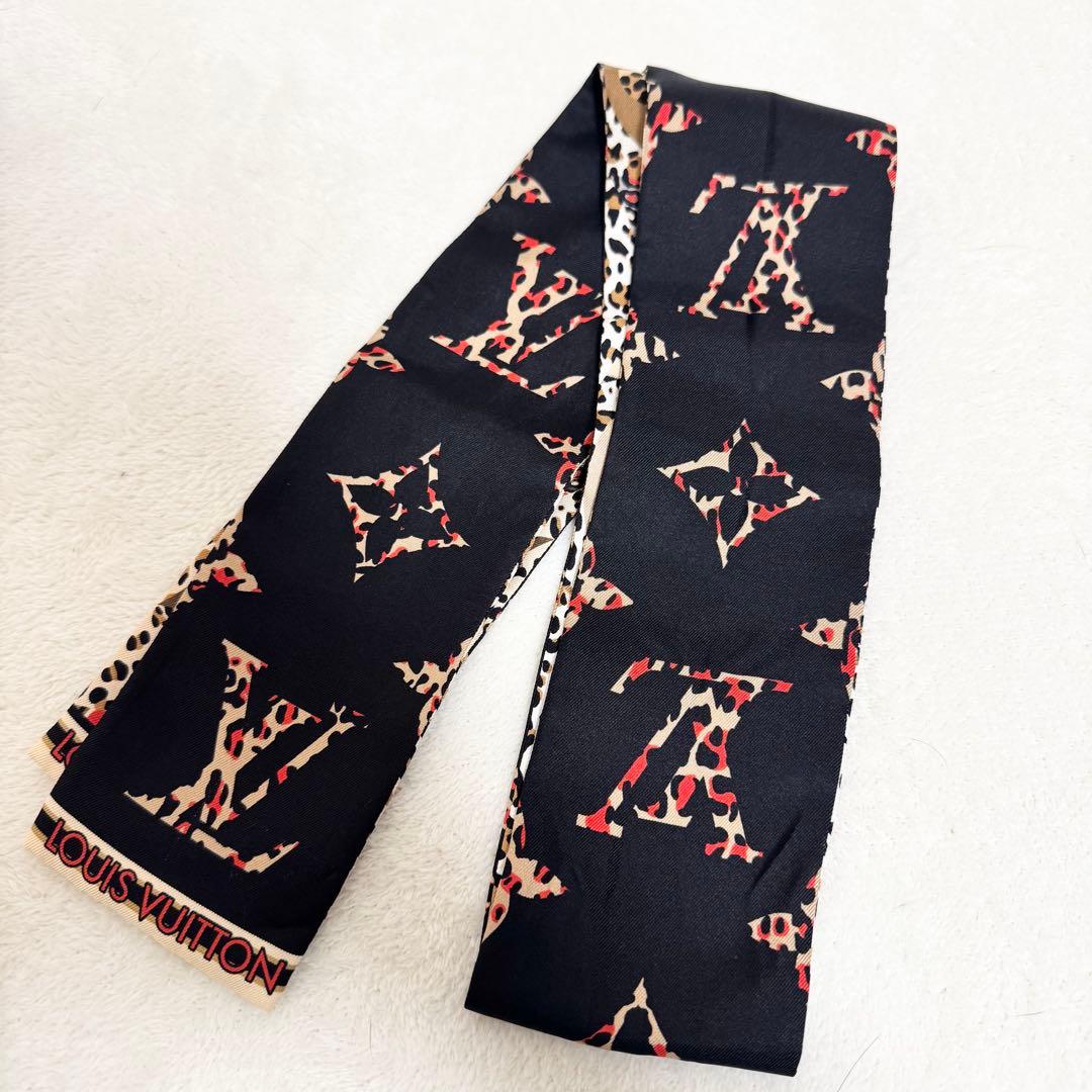 モノグラム 豹柄