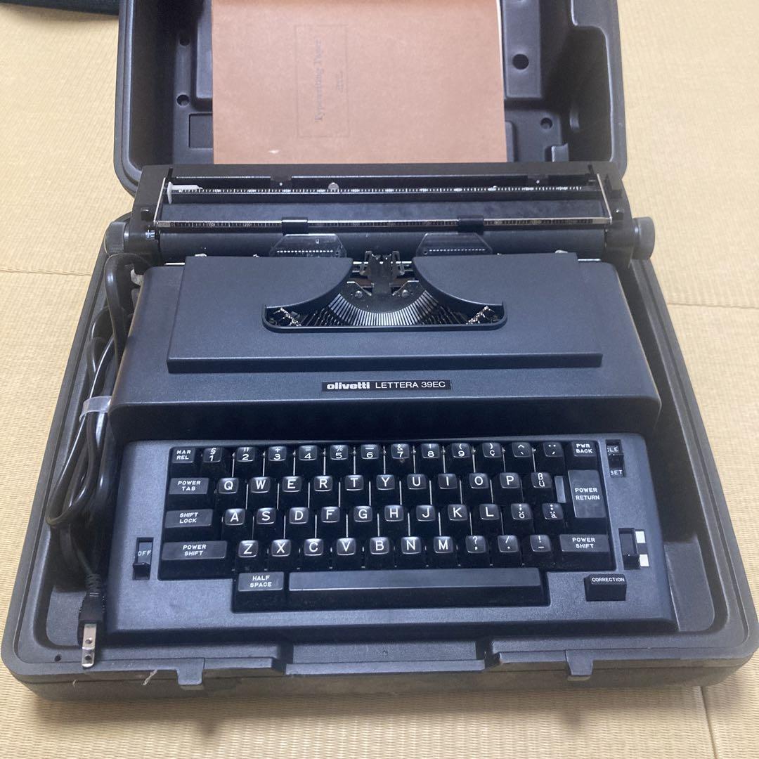 オリベッティ タイプライター/olivetti Lettera 　コレクション品 ヴィンテージ雑貨 オリベッティ タイプライター スペイン製