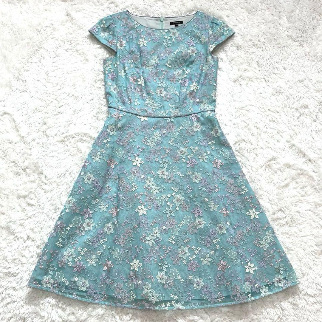極美品★トッカ　PEACH TREEドレス 総花柄刺繍 フレアワンピース