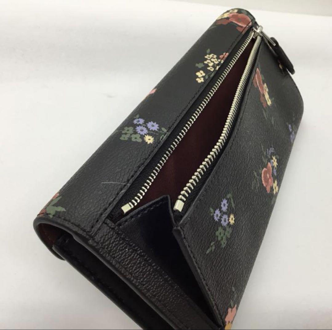 小花柄 フラップ長財布