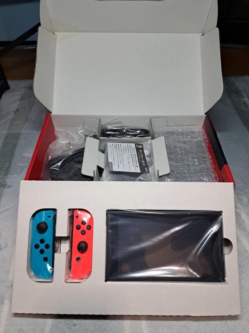 Nintendo Switch ネオンブルー/ネオンレッドNintendo Switch