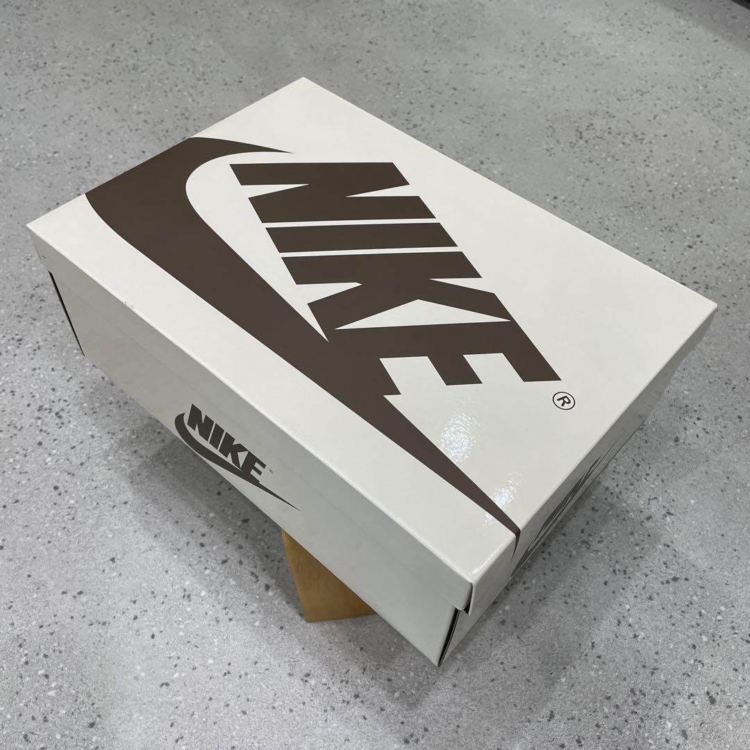 NIKE エア ジョーダン 1 LOW xトラヴィス スコット 限定品