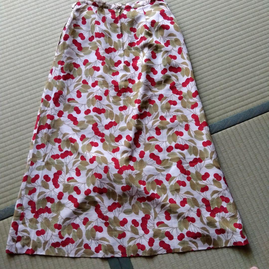ピンクハウス　チェリー柄　つりスカート　スカート ピンクハウス チェリー柄 つりスカート スカート - メルカリ