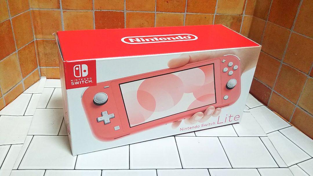 Nintendo SwitchLite 本体 コーラル - メルカリ