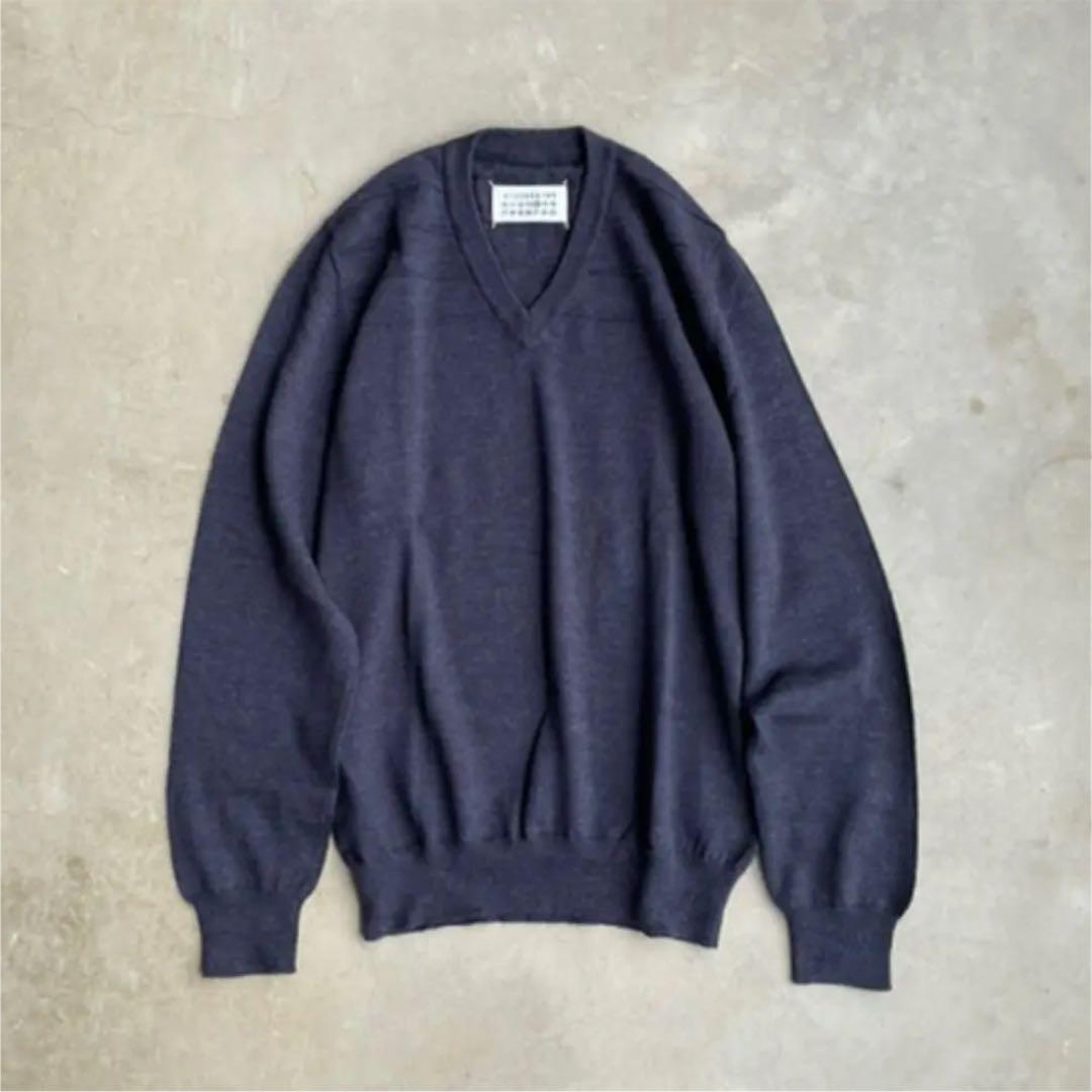 【美品】Maison Margiela（メゾンマルジェラ）Vネックニット