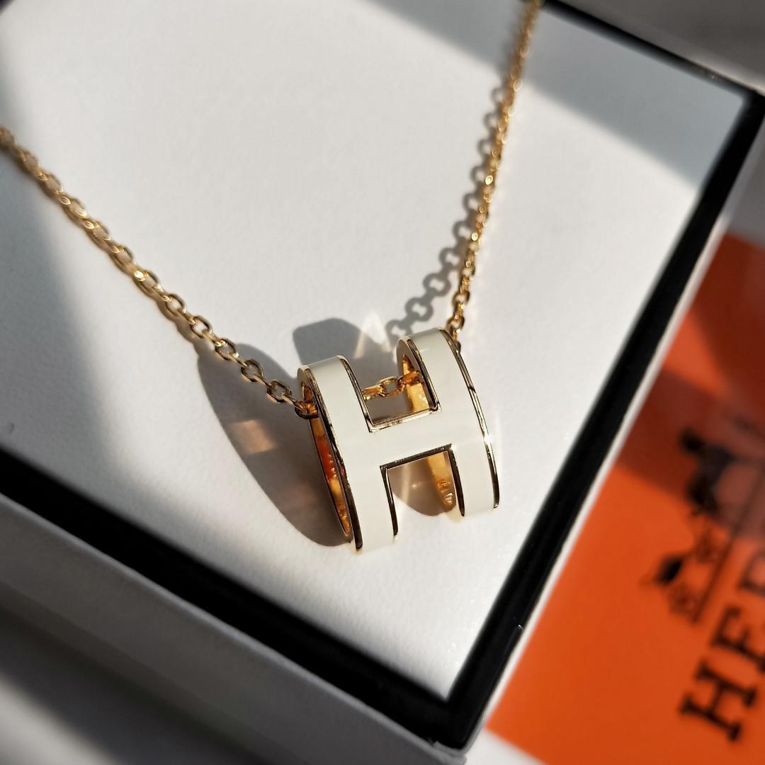 HERMES Hモチーフ ネックレス