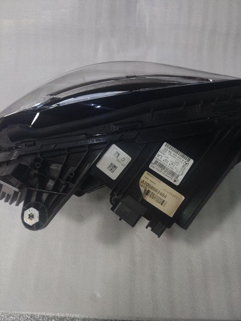 美品　即日発送　ベンツ　Cクラス　W205　左ヘッドライト