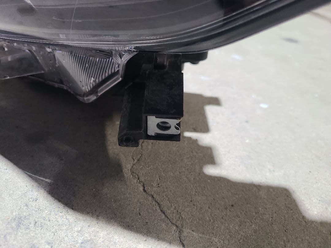 TOYOTA ハリアー　zsu65w ヘッドライトユニット左 ハリアーZSU65W左ヘッドライトユニット トヨタハリアー左ヘッドライト