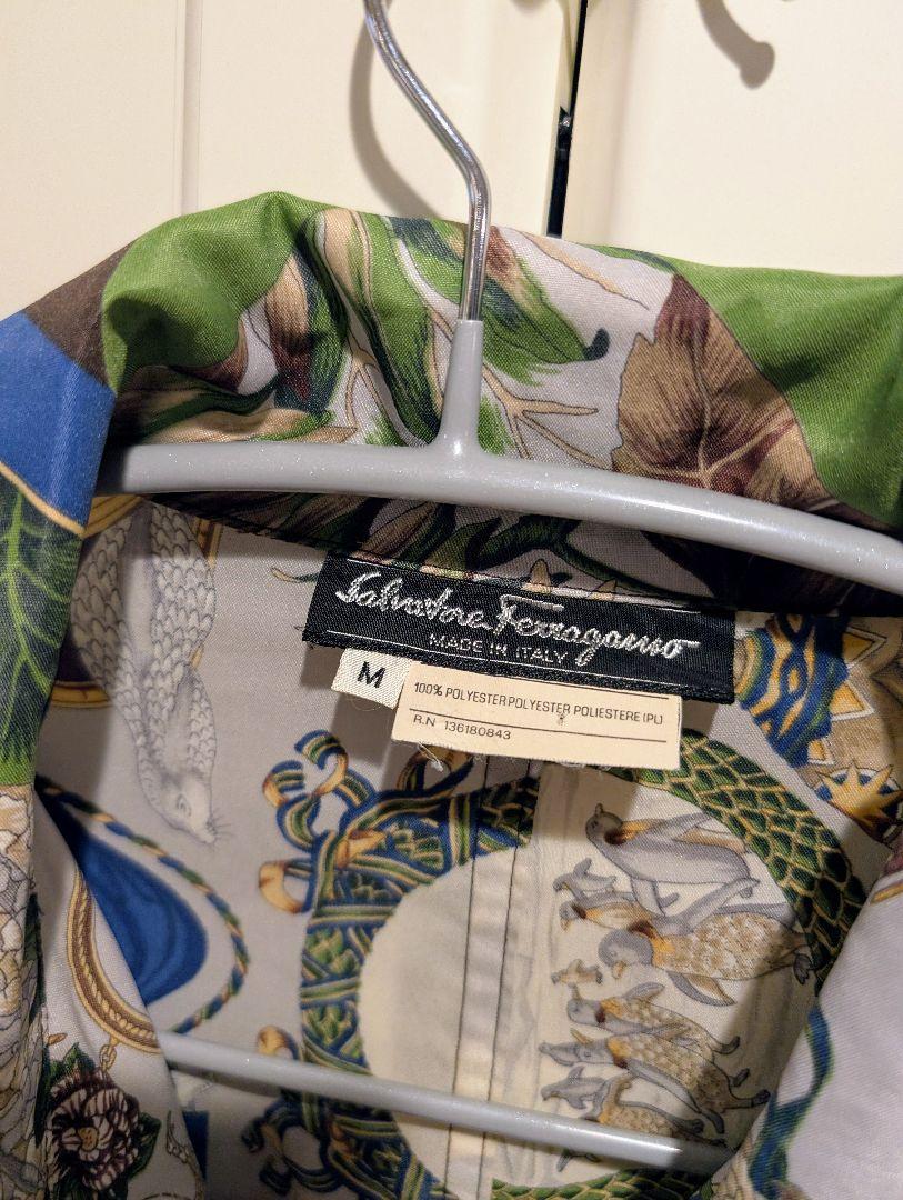 フェラガモ SalvatoreFerragamo スプリングコート