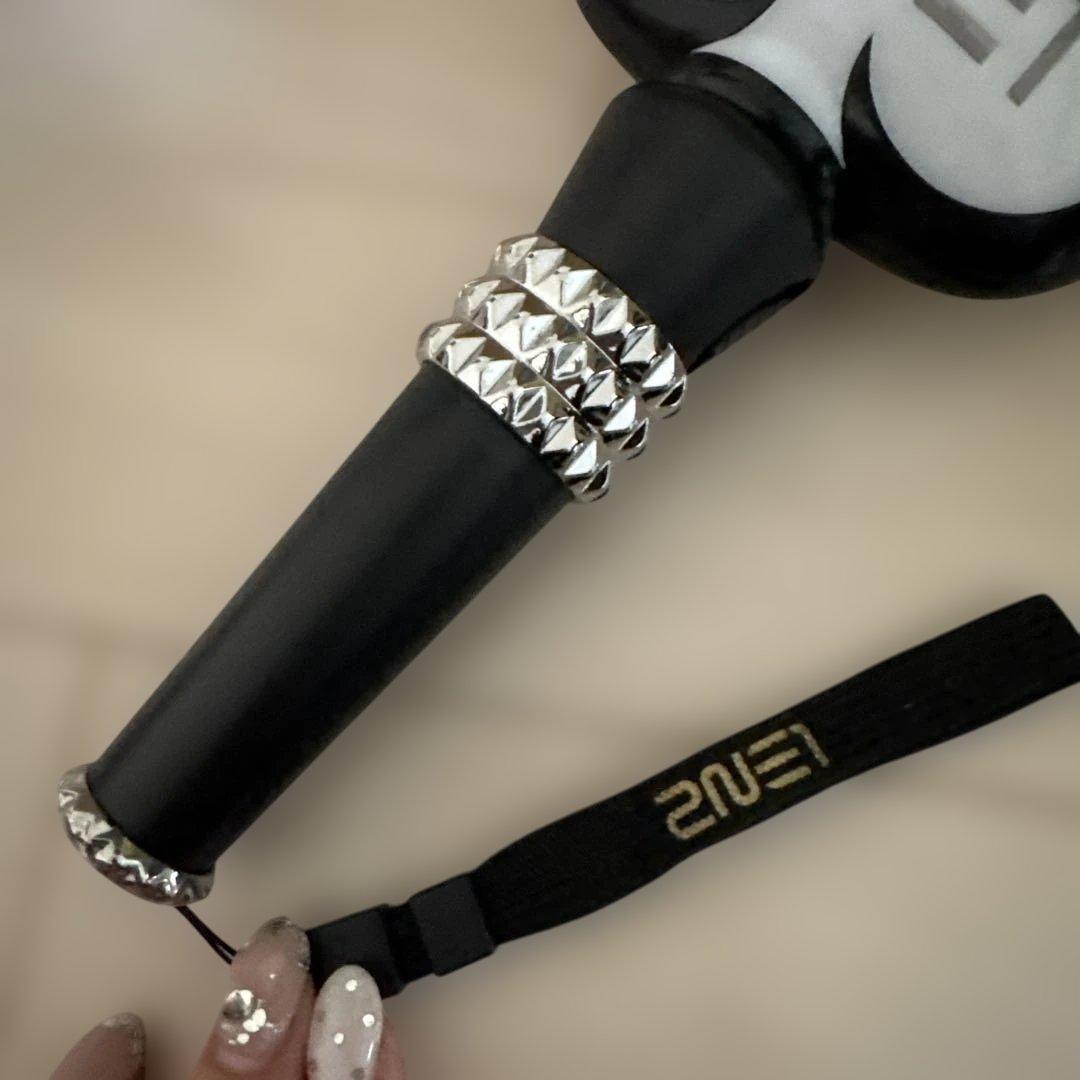 2NE1 ペンライト ハート型 発光 公式 ピンク シルバー