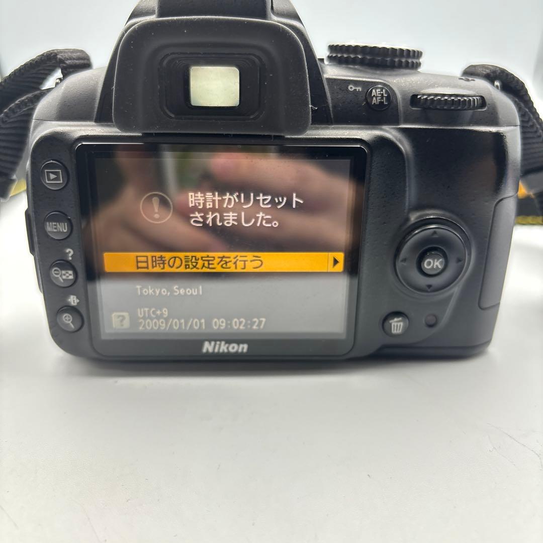 Nikon D3000 デジタル一眼レフカメラ Nikon D3000 デジタル一眼レフカメラ