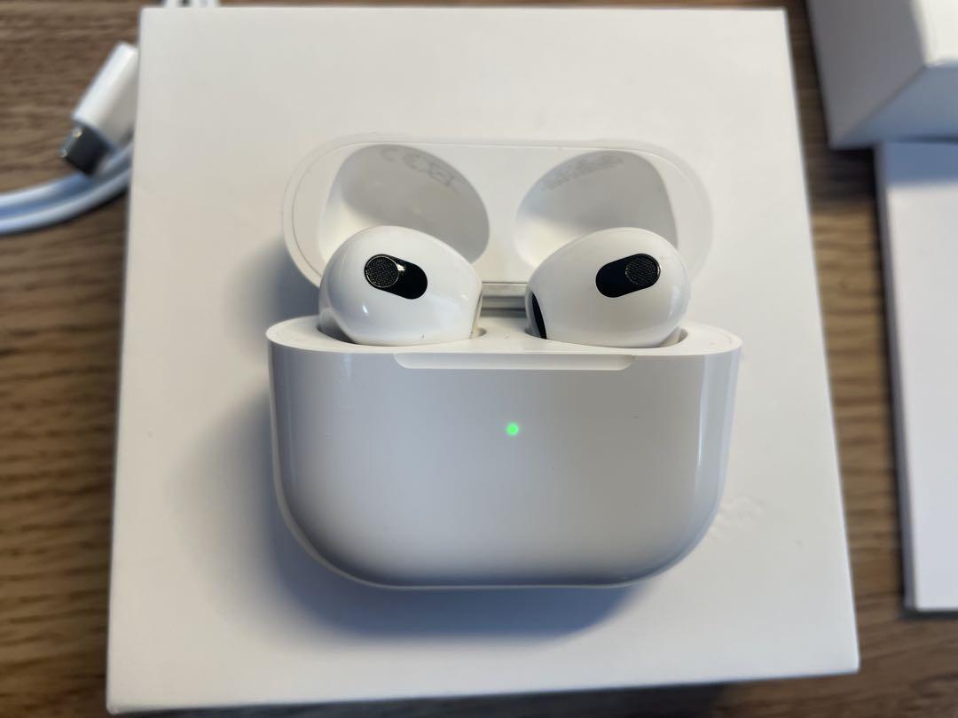 ⭐️AirPods(第3世代） 本体・箱・充電ケーブル・説明書付き AirPods第三世代 本体+外箱+取扱説明書+ lightningケーブル