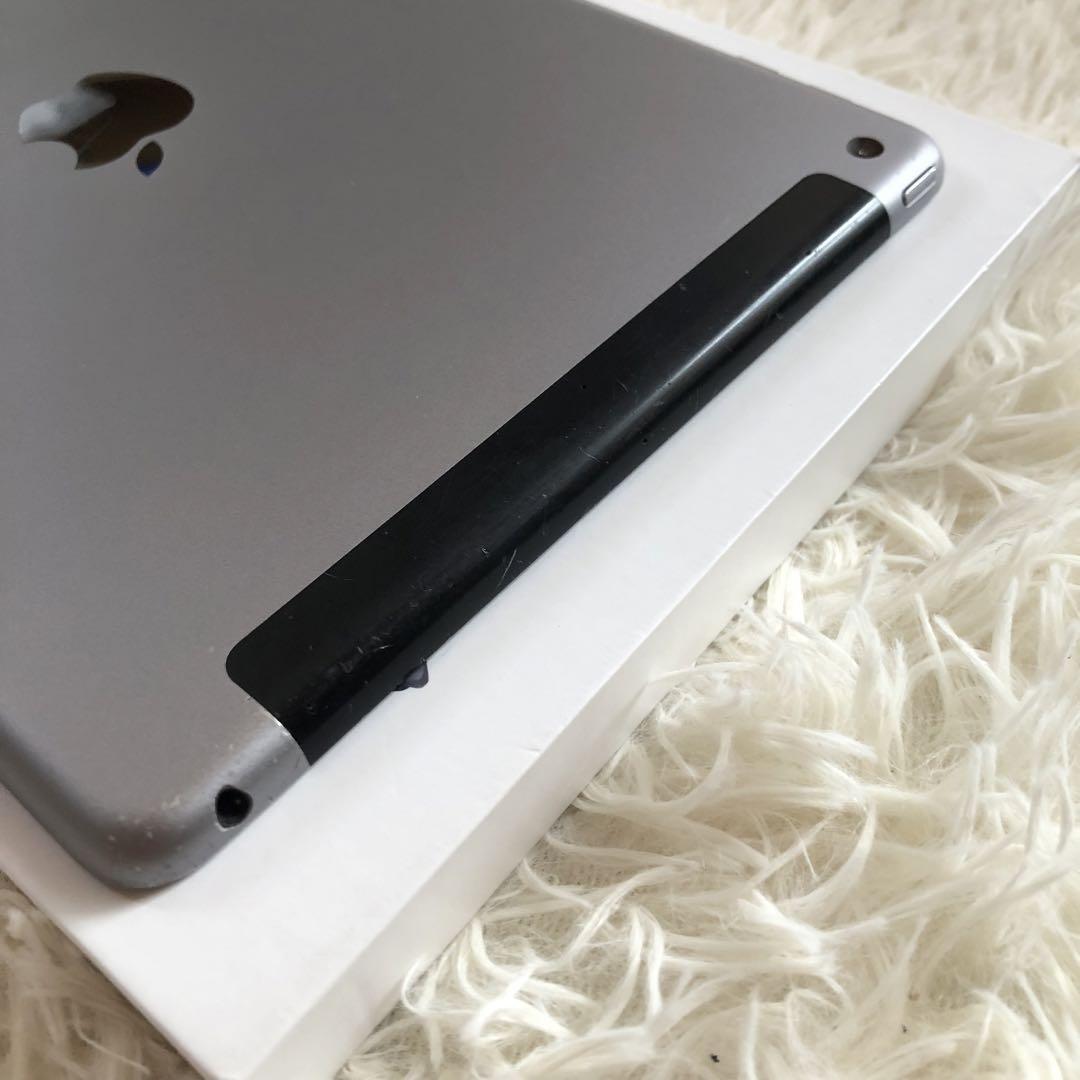 在庫残り2台】iPad 第6世代 128GB SIMフリー【すぐ発送】 iPad本体