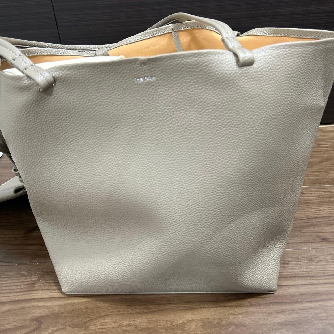 新品・未使用　ザ ロウ　THE ROWトートバッグXLサイズ　マザーズバッグ