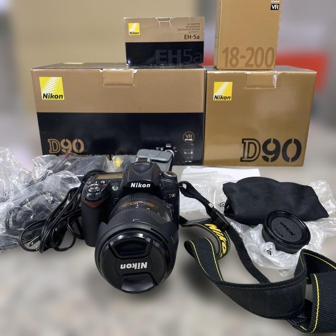 Nikon ニコン 一眼レフカメラ D90 カメラセット 小物目立った傷や汚れなし