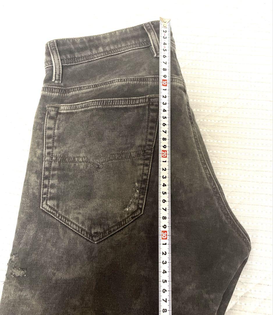 DIESEL NARROT CB-NE W26 グレー ストレートデニム　ジョグ