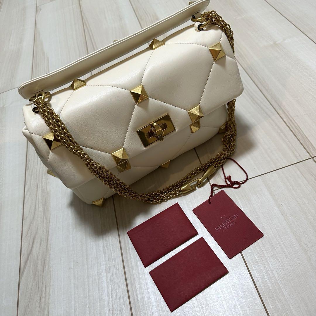 ☆送料関税込 VALENTINO ローマンスタッズ チェーンウォレット☆ VALENTINO ヴァレンティノ ローマンスタッズ ラージチェーン