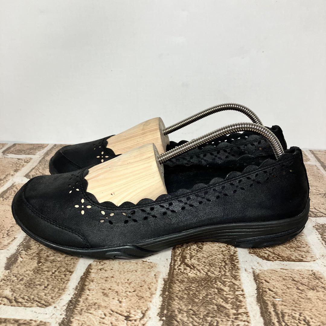 新品✨ スケッチャーズ 26 フラットシューズ パンチング ブラック 黒