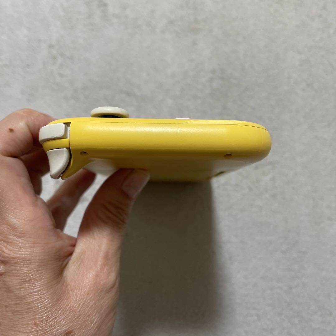 753　Switch　lite スイッチ　ライト　イエロー