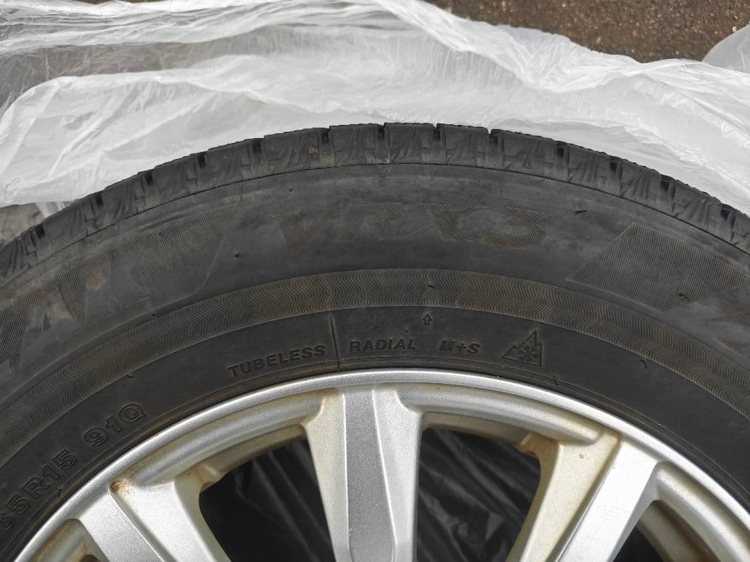 195/65R15 スタッドレスタイヤ ホイール 4本セット