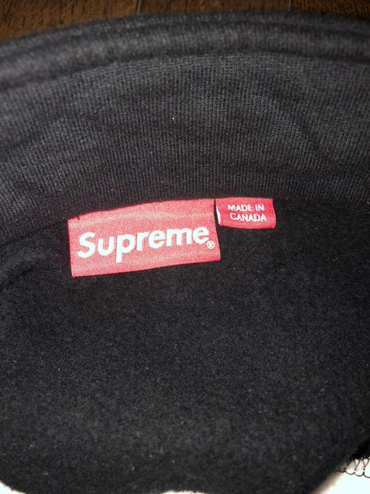 supreme 17 Hooded Sweatshirt