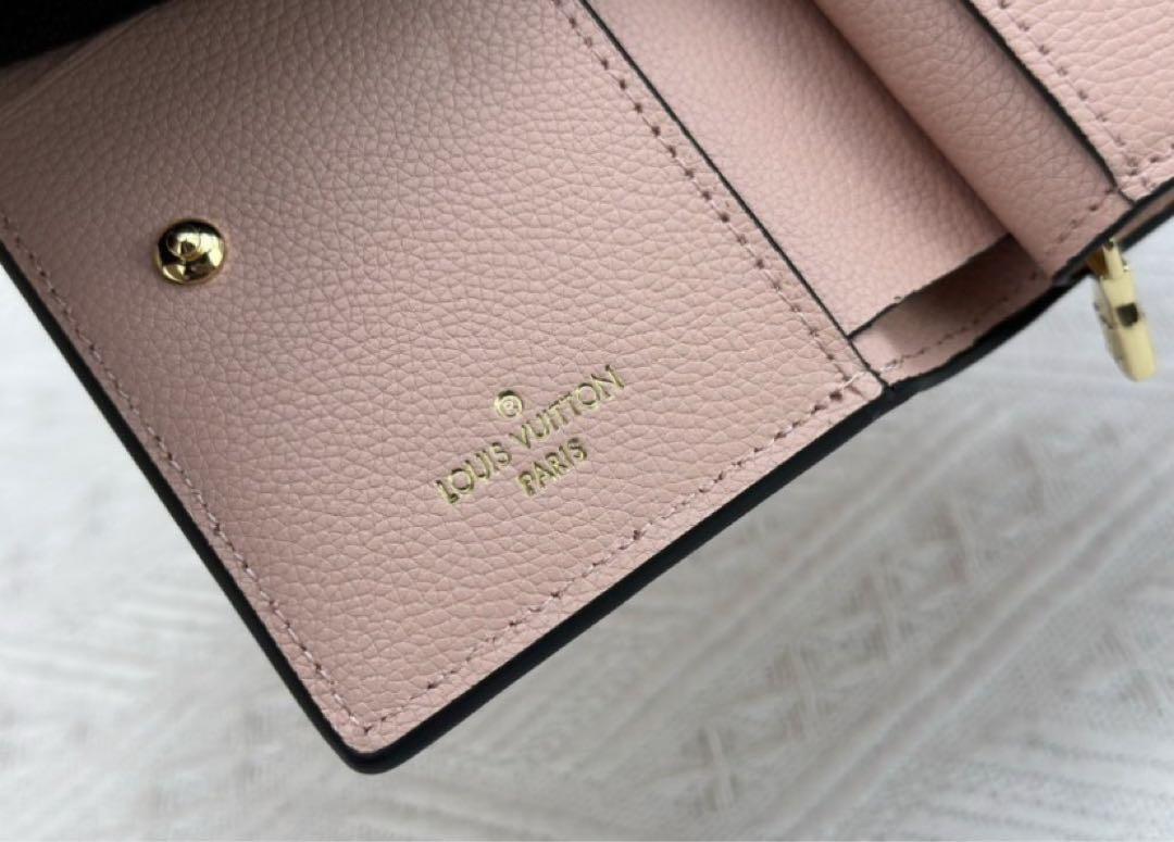Louis Vuitton ピンク 二つ折り財布