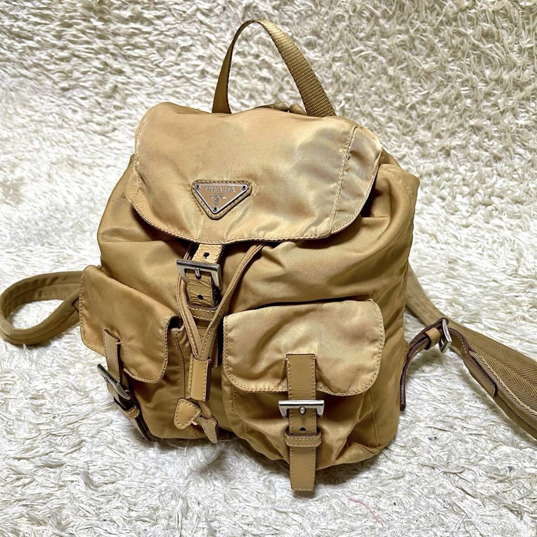 PRADA 極 美品 希少品 プラダ 三角ロゴ 金具 サフィアーノ