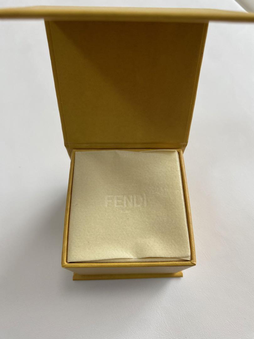 【美品】FENDI パールリング ゴールド　箱付き
