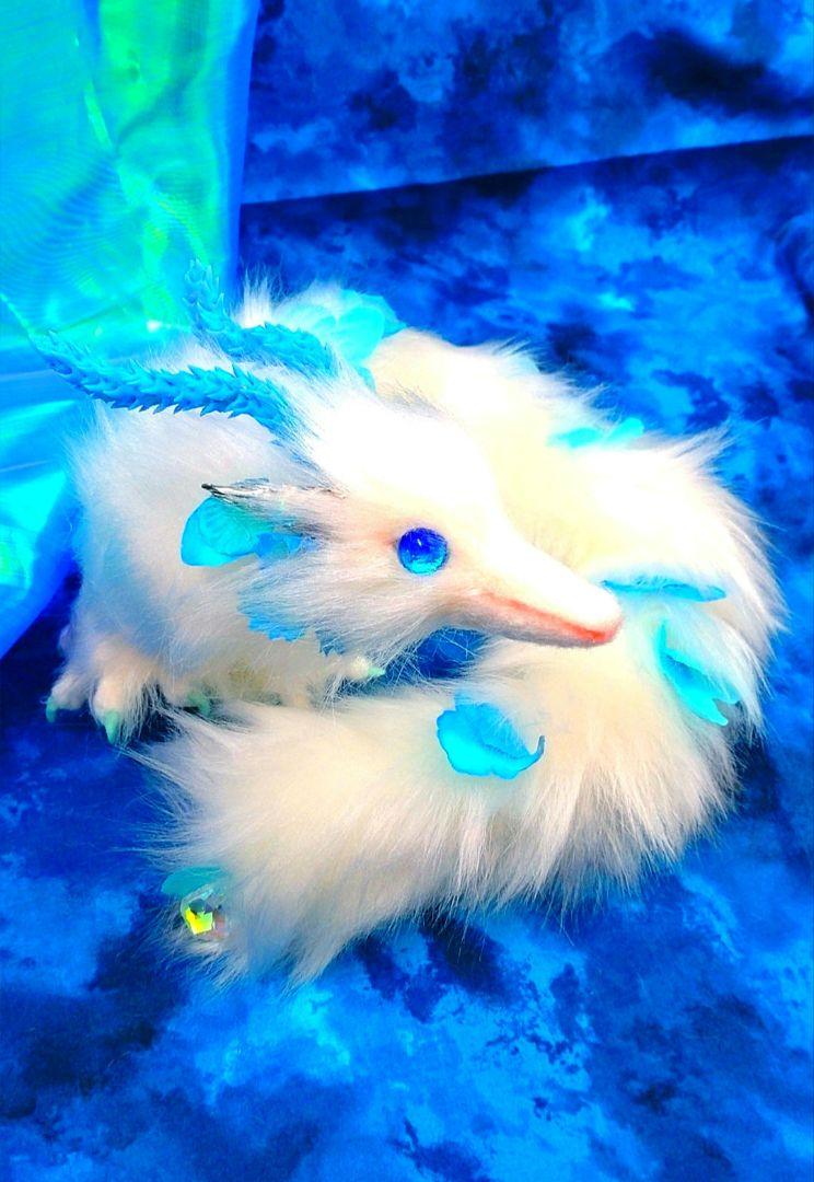 妖精龍　幻獣アートドール龍琉球蓄光ガラス ハンドメイドぬいぐるみターコイズブルー