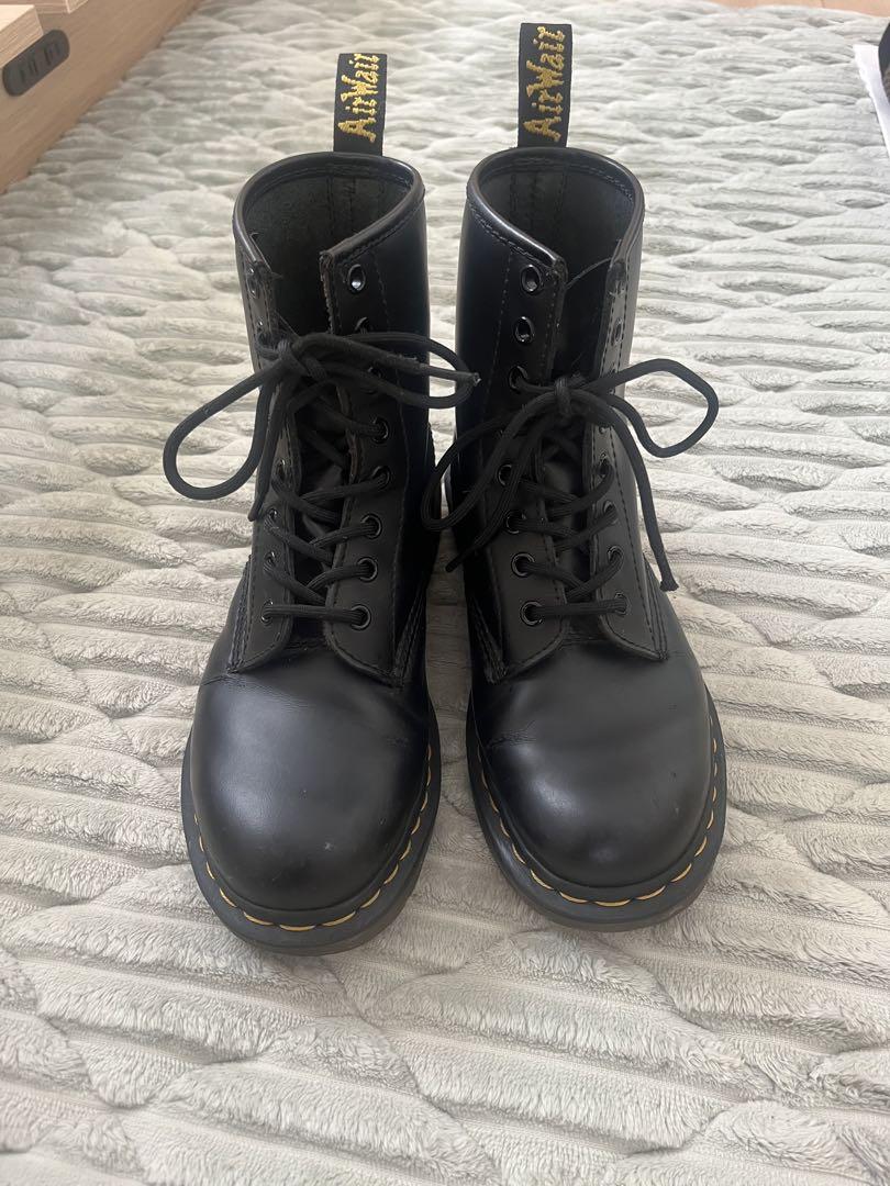 Dr. Martens ブラックレースアップブーツ靴