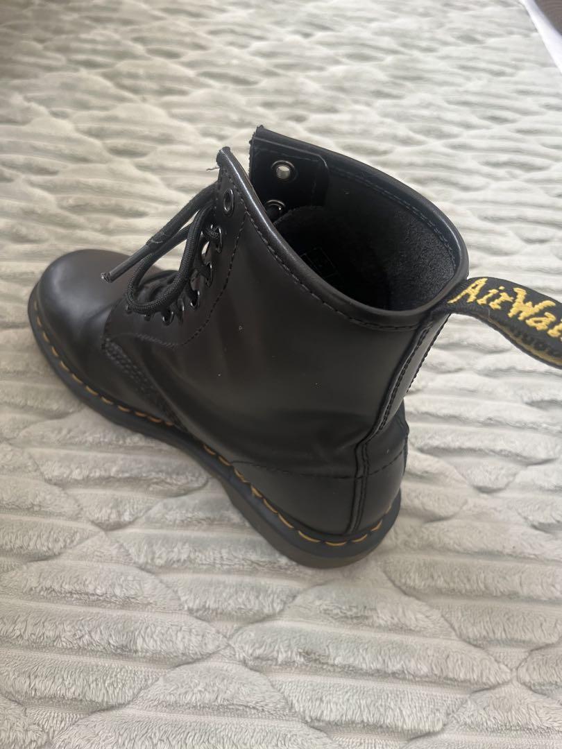 Dr. Martens ブラックレースアップブーツ