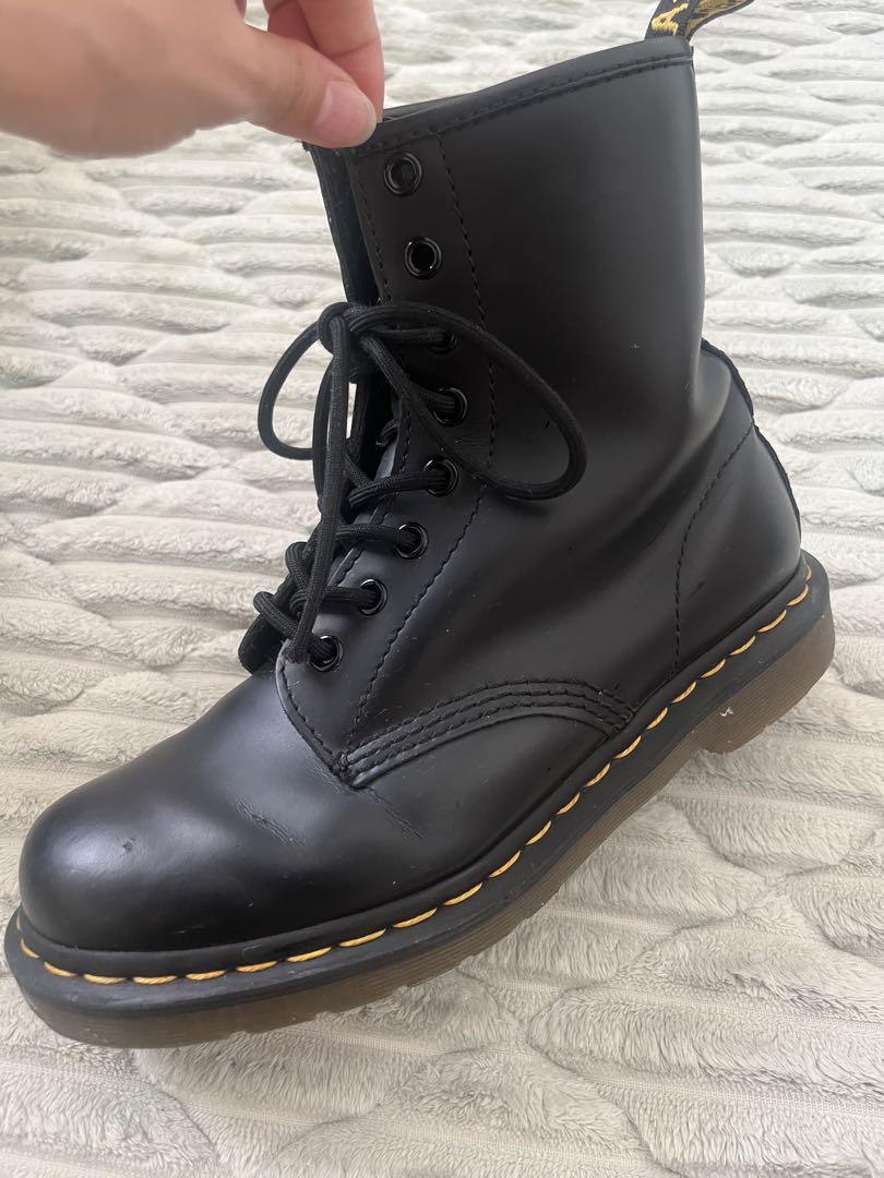 Dr. Martens ブラックレースアップブーツ