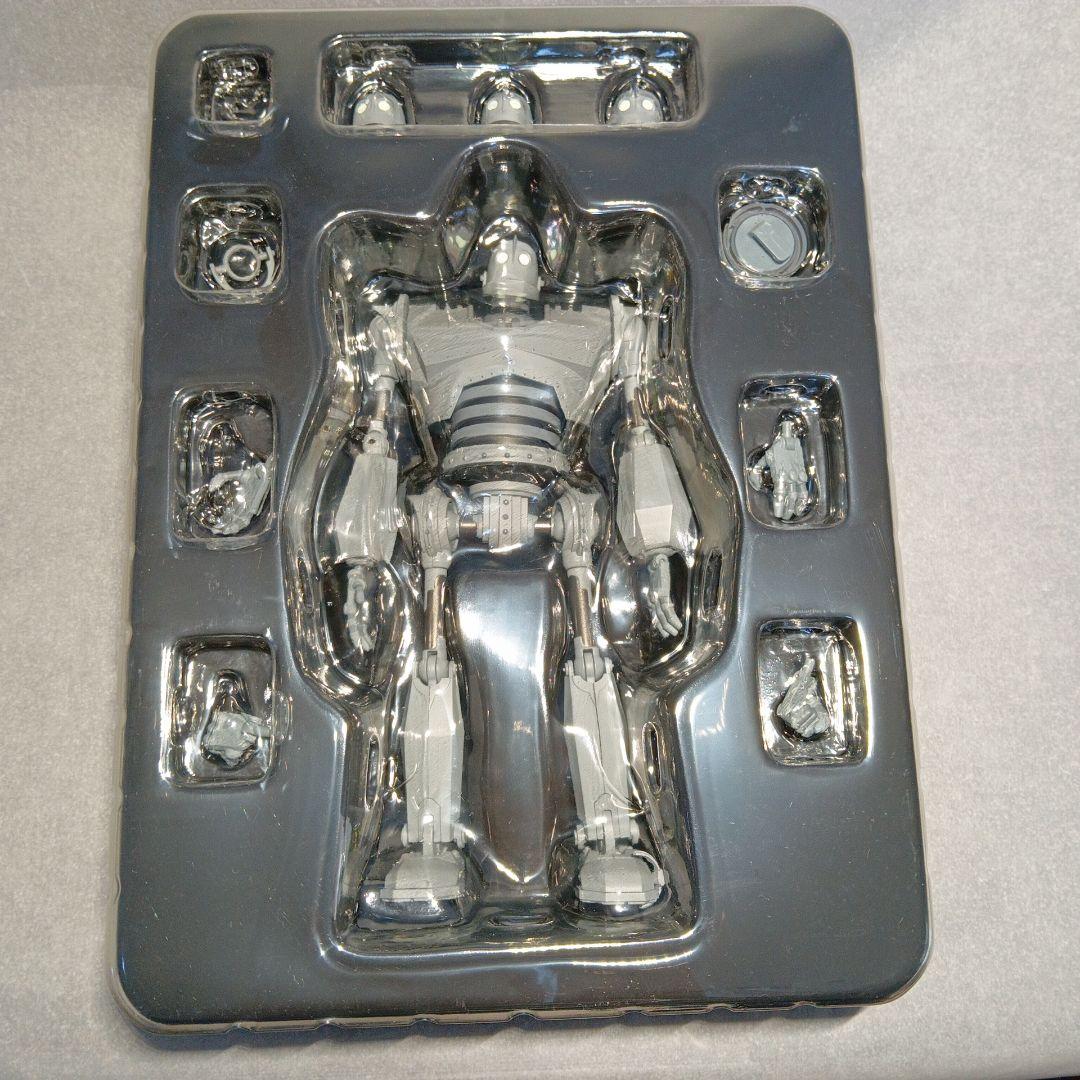 The Iron Giant 千値練「 アイアン・ジャイアント」フィギュア