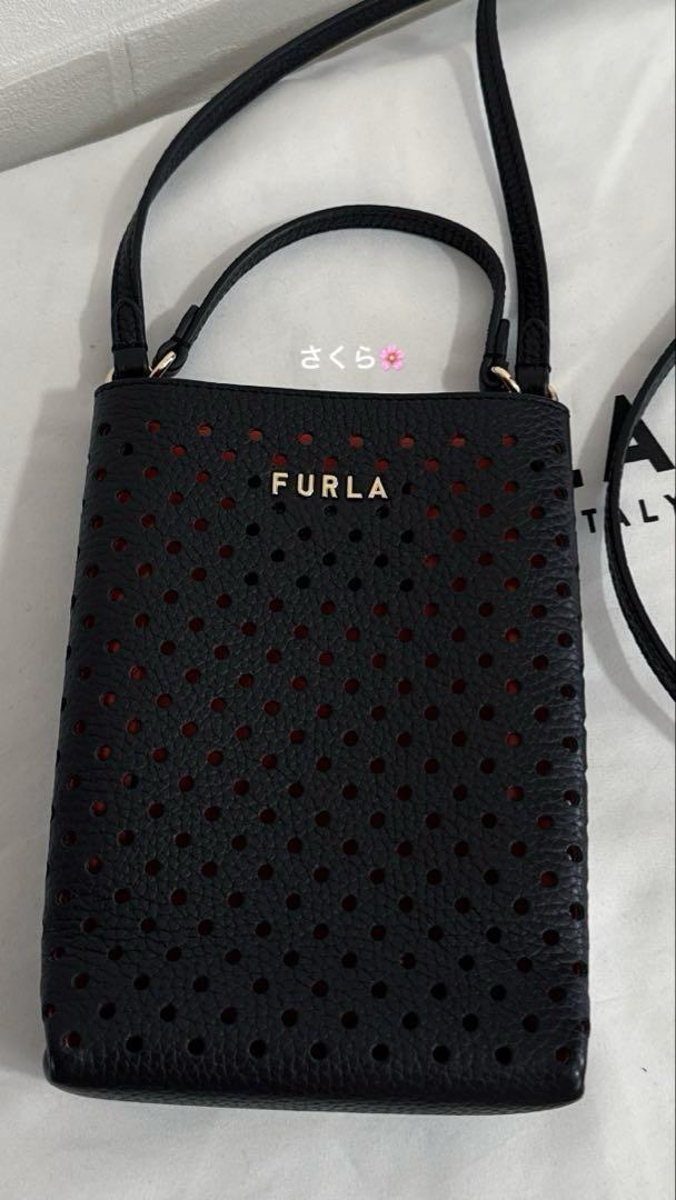 【返品送料無料】 週末セール❣️✨未使用級✨フルラ ショルダー 2way パンチング バッグ