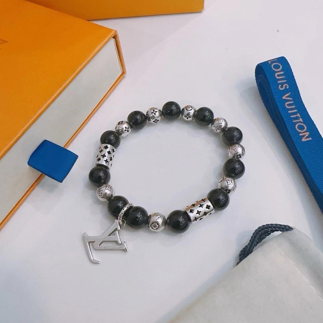 Louis Vuitton ビーズブレスレット