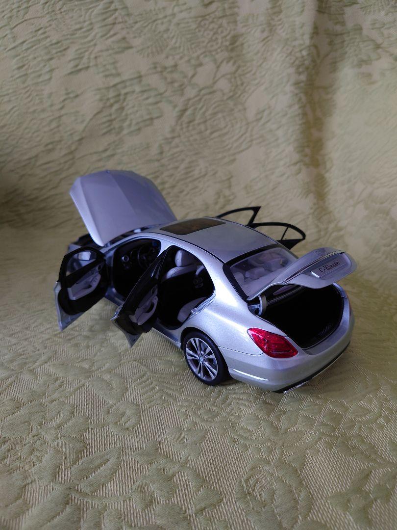ミニカー　W205Ｃクラス