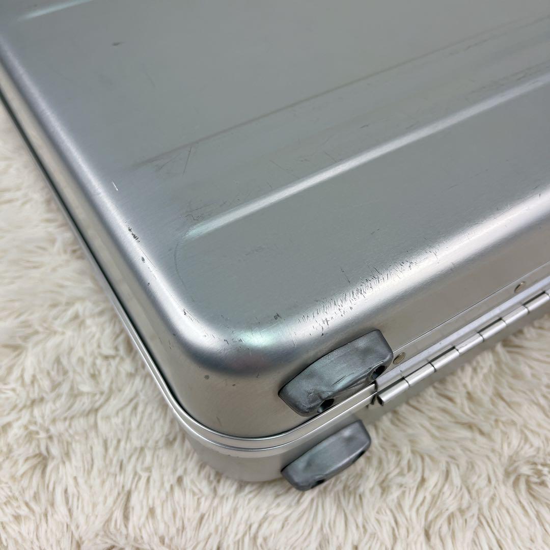 ★美品★ゼロハリバートン DZ5-S1 アタッシュケース　アルミ ショルダー