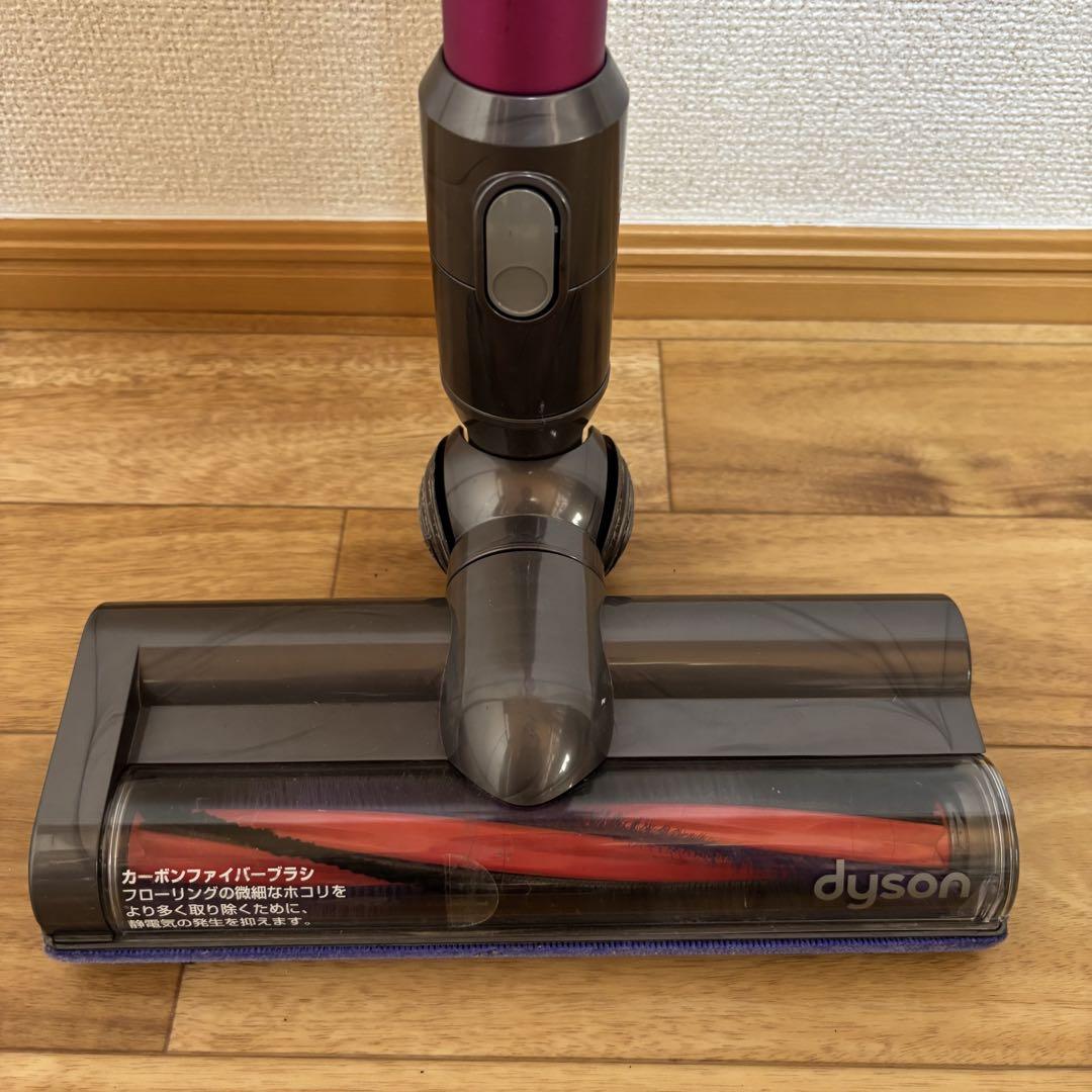 dyson sv07 ダイソン コードレスクリーナー充電式