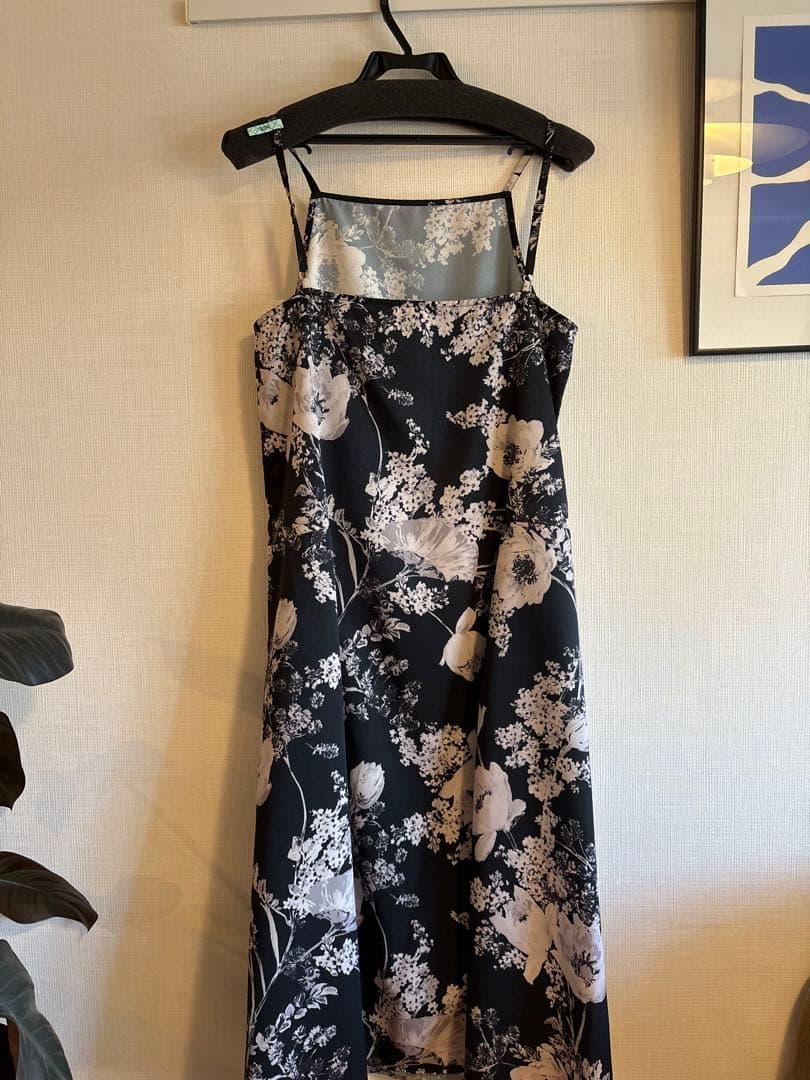 AMERI 2WAY FLOWER LAYERED SHEER DRESS AMERI 2WAY FLOWER LAYERED SHEER DRESS