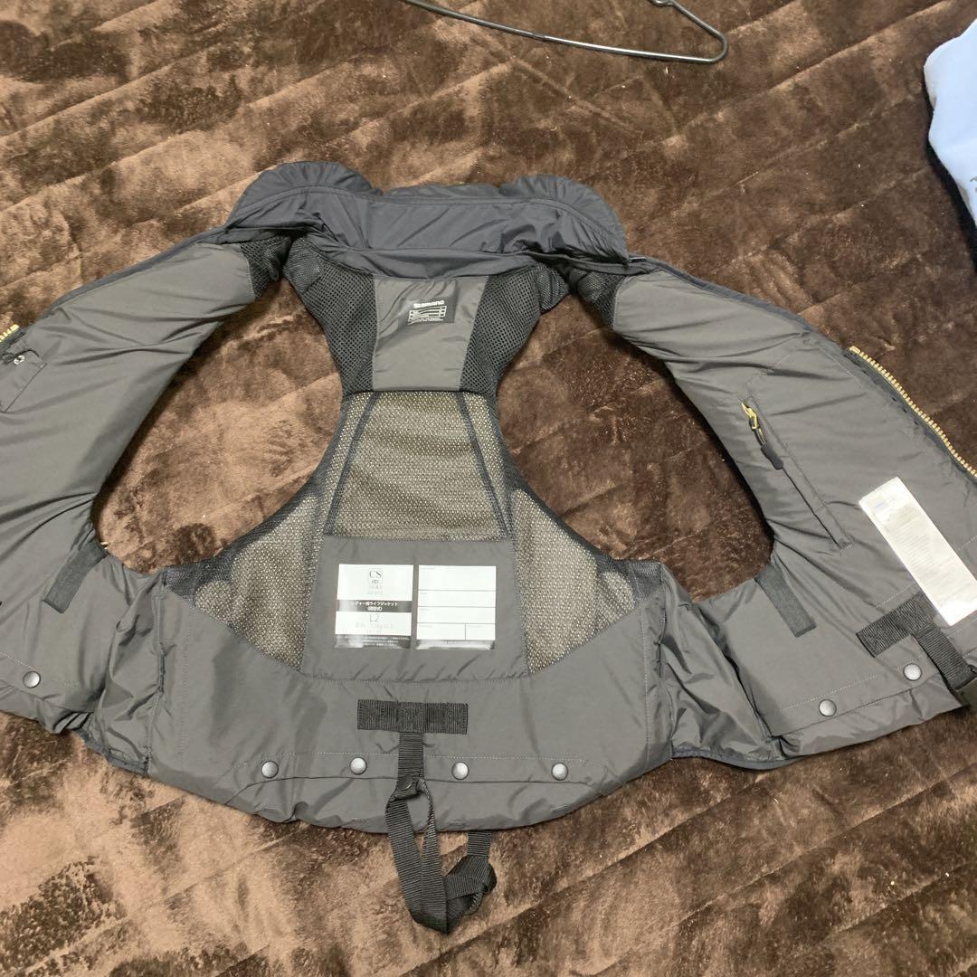 シマノ リミテッドプロ フローティングベスト VF-111U 画像4