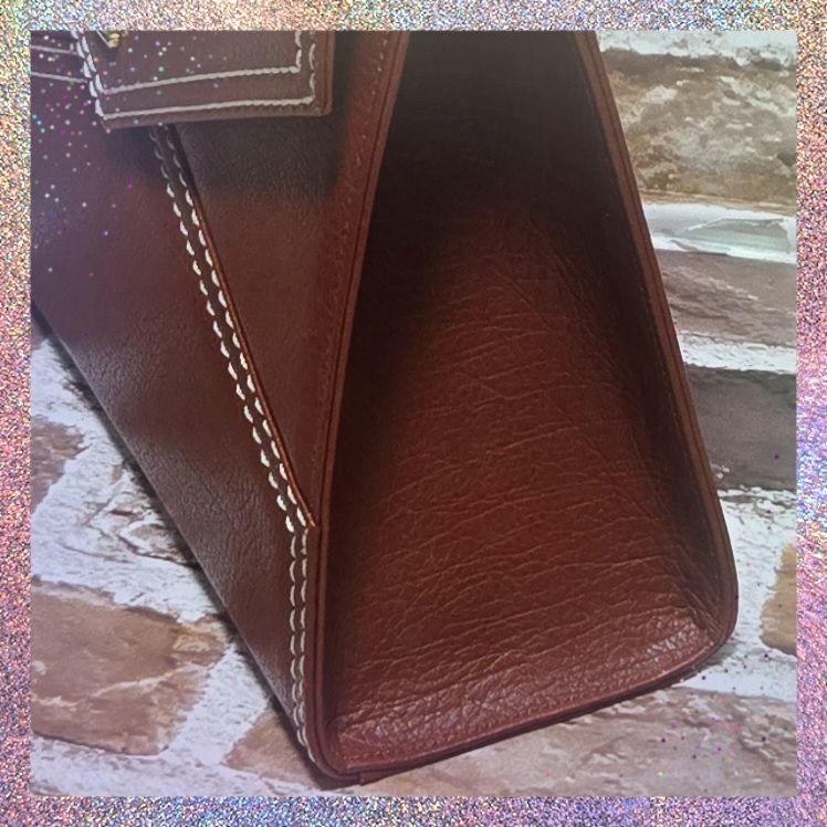 【新品】★未使用品★イヴサンローラン★YSL★レザー★ハンドバッグ★ブラウン★