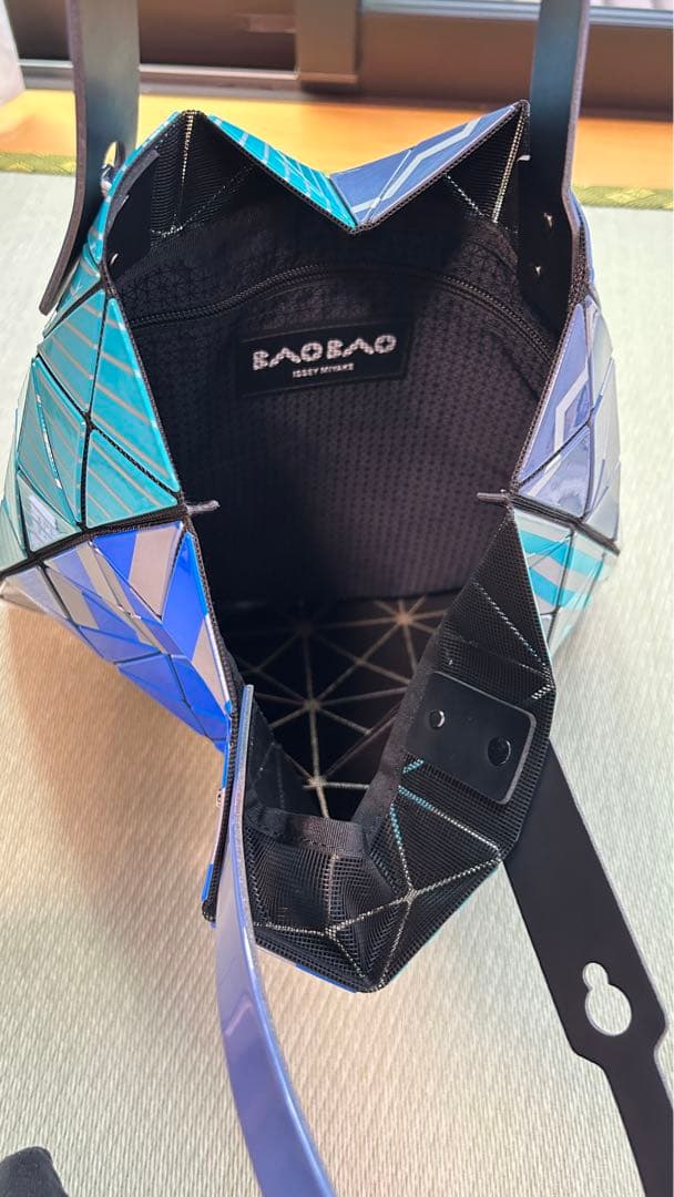 美品希少カラー バオバオ　イッセイミヤケ　BAOBAO ISSEY MIYAKE