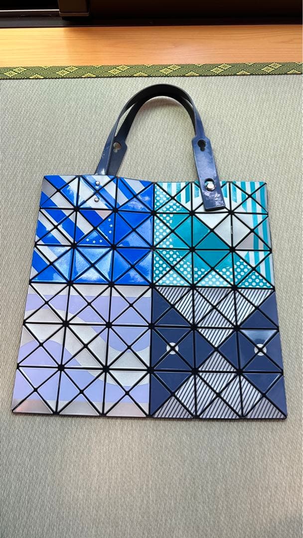 美品希少カラー バオバオ　イッセイミヤケ　BAOBAO ISSEY MIYAKE